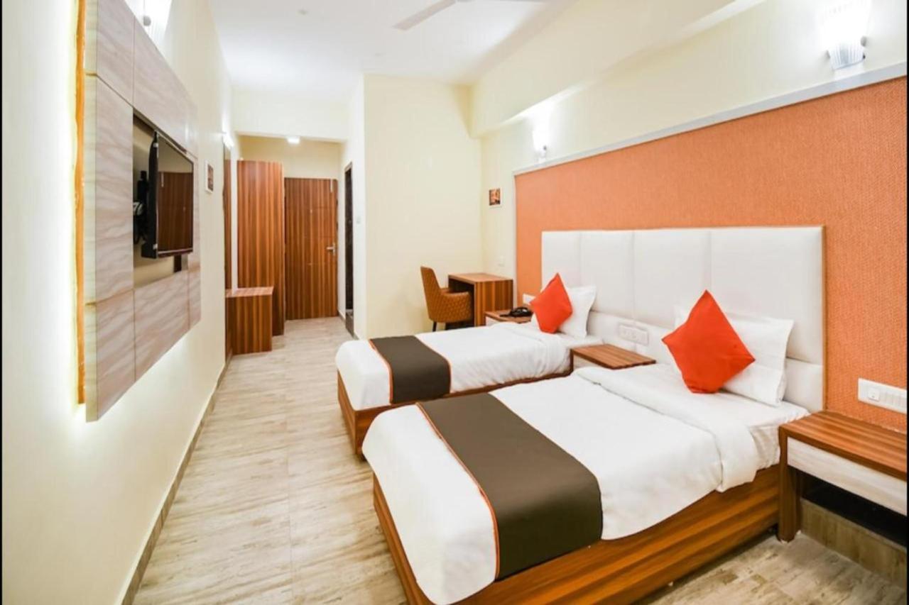 Hotel Golden - I Raipur  Bagian luar foto