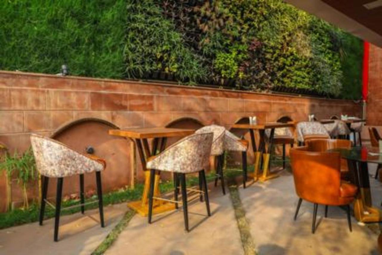 Hotel Golden - I Raipur  Bagian luar foto